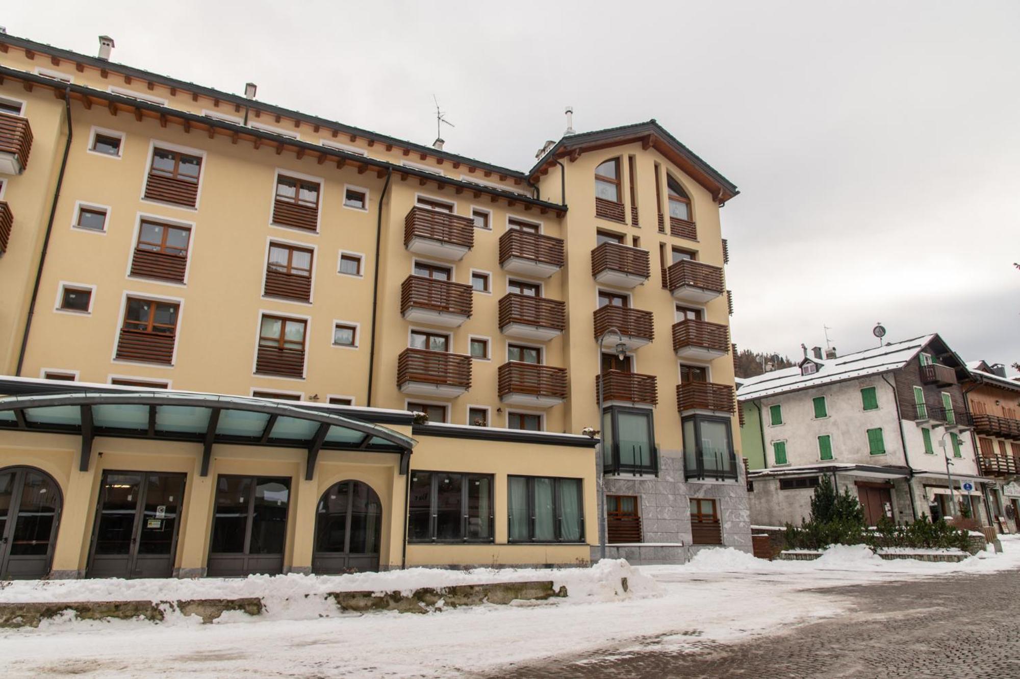 Monolocale In Centro A Madesimo Apartment ภายนอก รูปภาพ